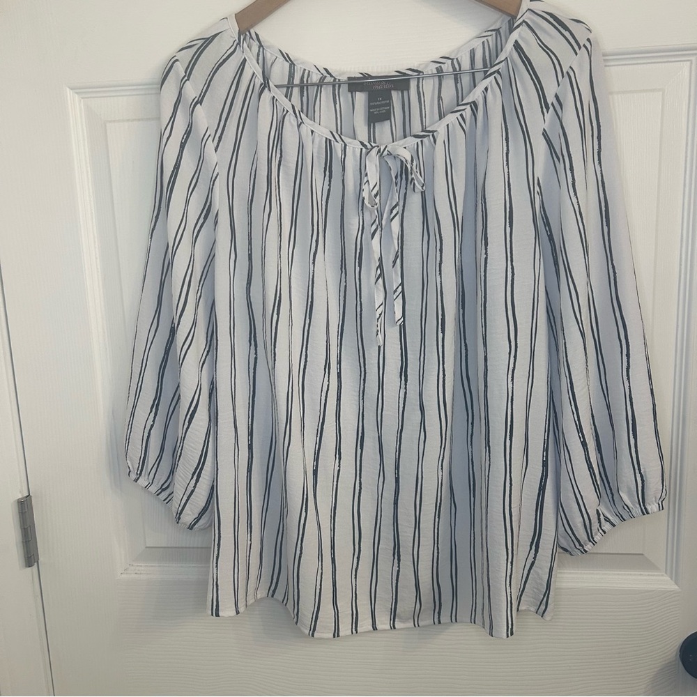 Chic Striped Women's Blouse in Black and White